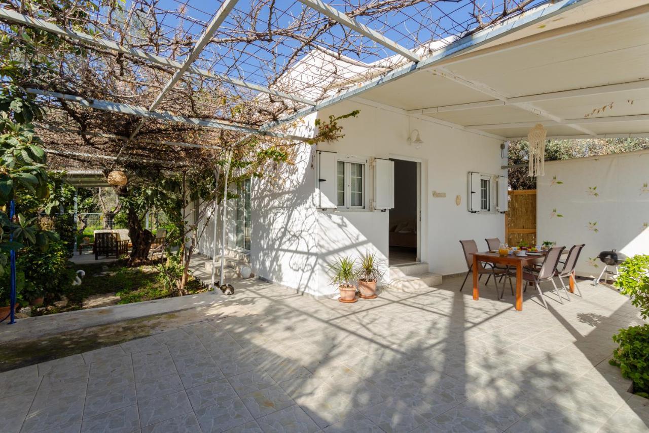 Hari'S House Villa Archangelos  Exteriör bild